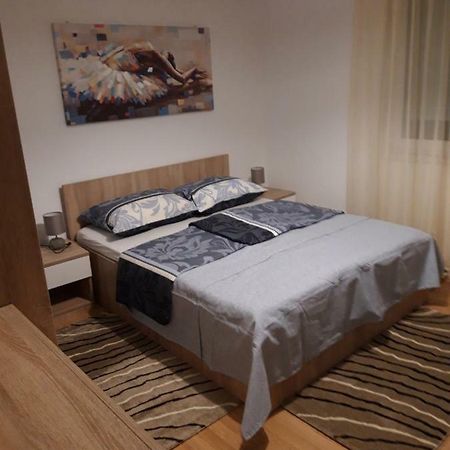 Apartman Centros Ossero Esterno foto